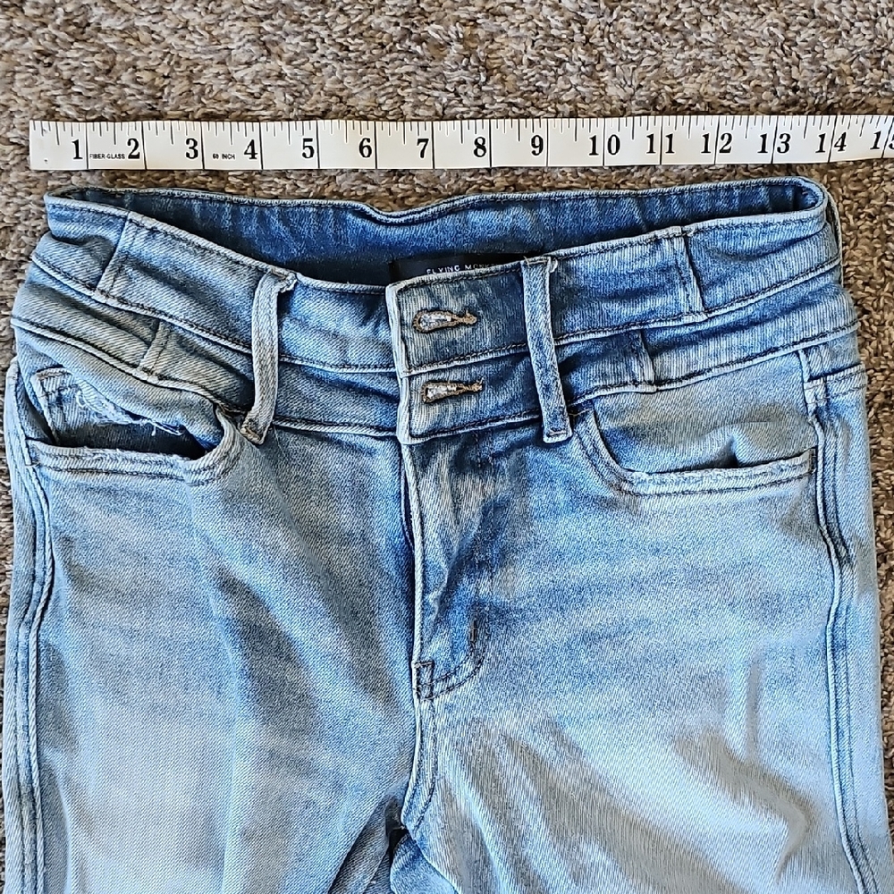 STUNNING FLYING MONKEY HI RISE DISTRESSED FLARES LIGHTWASH - Picture 6 of 11